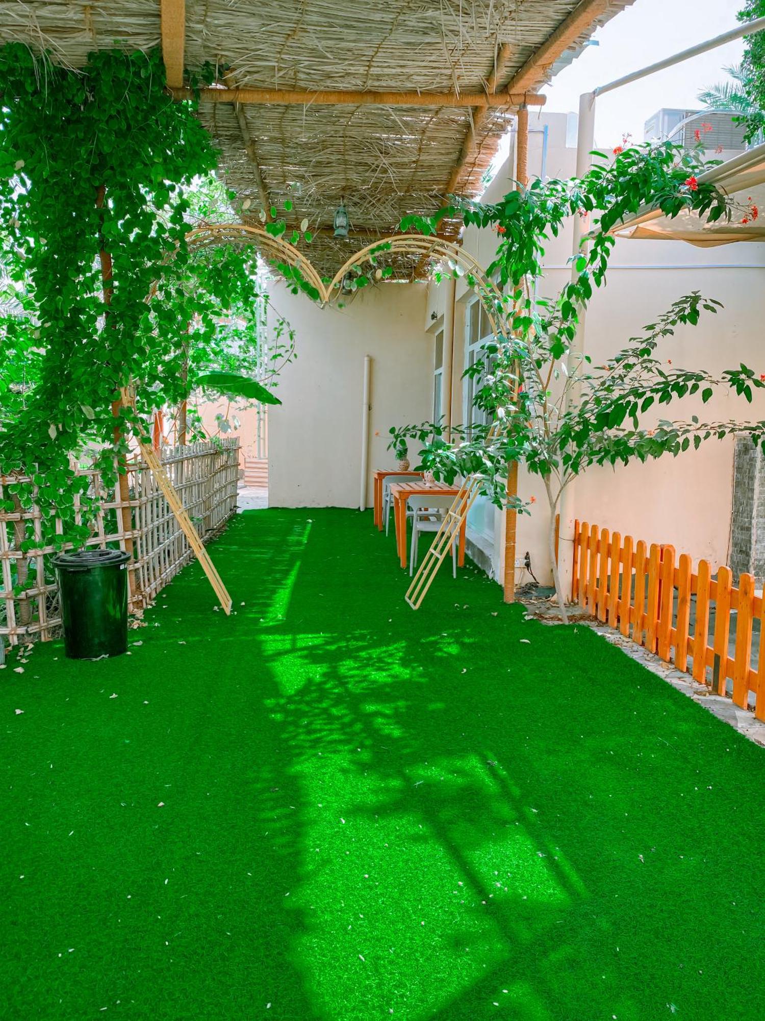 Fig Shades مزرعة ظلال التين Hotell Tiwi Exteriör bild