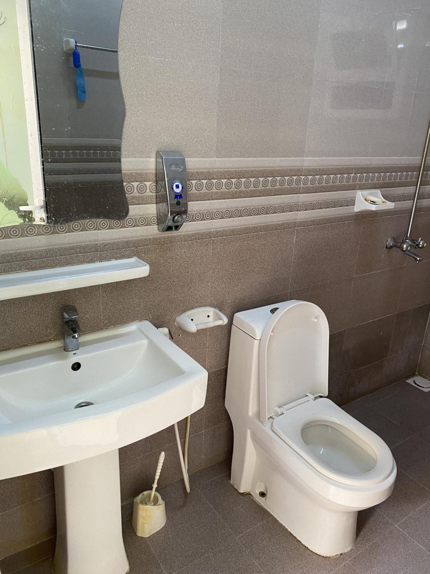 Fig Shades مزرعة ظلال التين Hotell Tiwi Exteriör bild